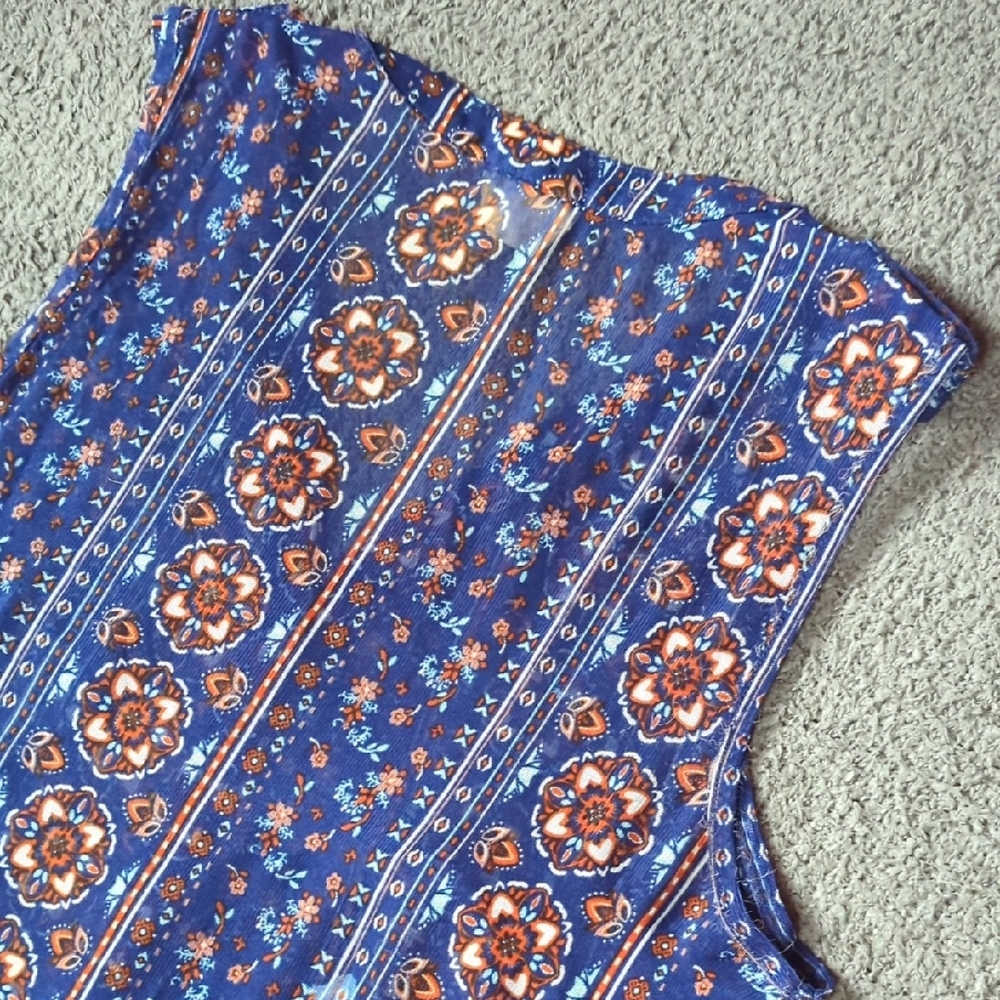 Bohemian Floral Sleeveless Blue Stretch Top - Picture 13 of 16
